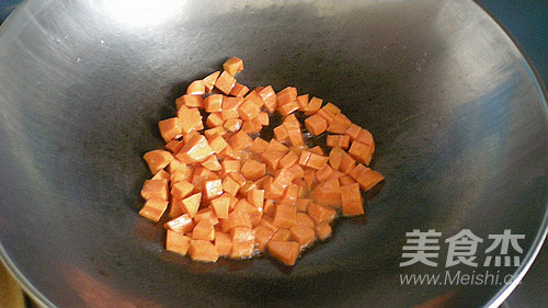 鸡蛋炒油条米饭