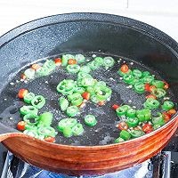 双椒炒花蛤肉