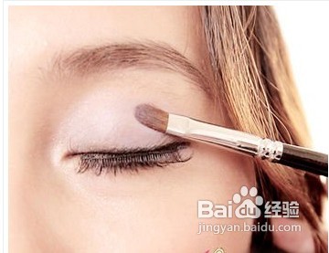 清新淡雅出游妆打造步骤