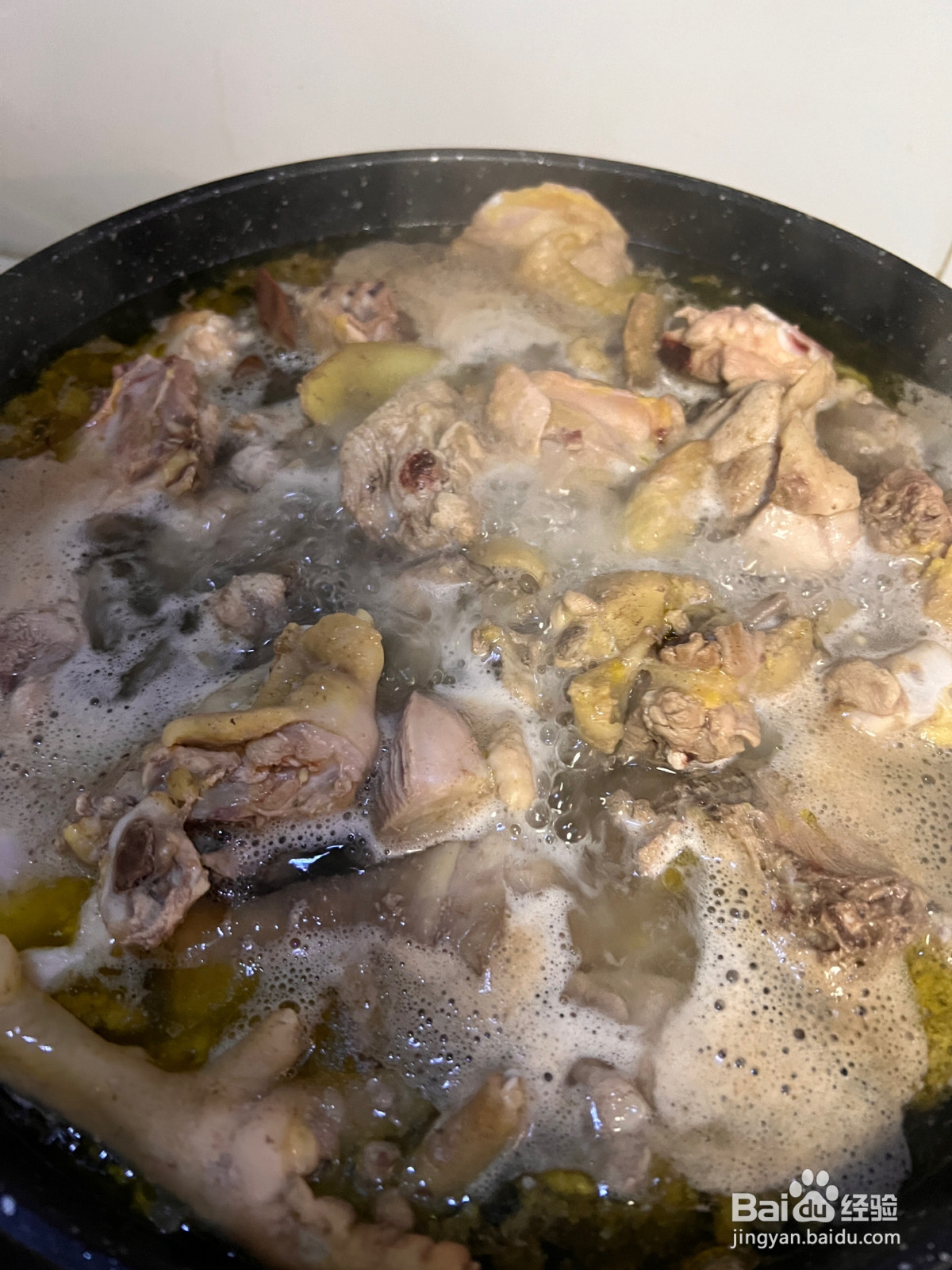 小鸡炖蘑菇香晕了的做法