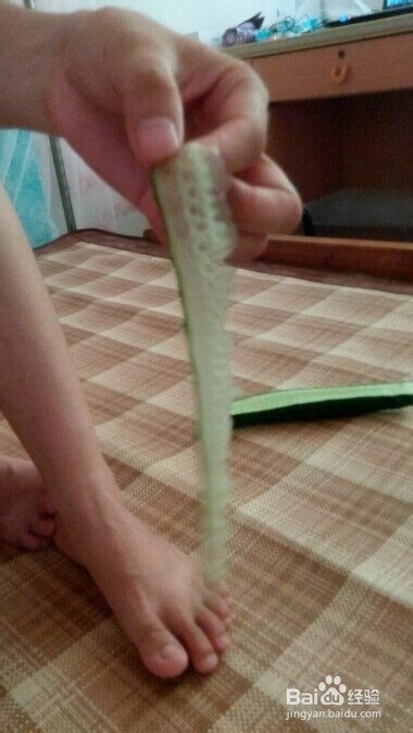 宝宝长痱子怎么办/怎么解决