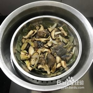 怎么做荷香蒸乌鸡