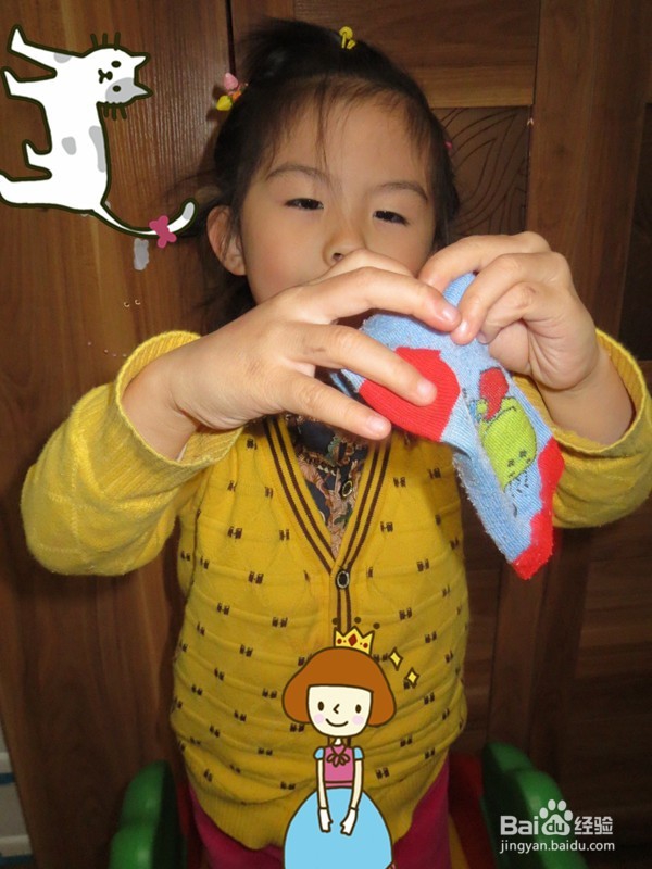 幼儿怎样教我趣味叠袜子