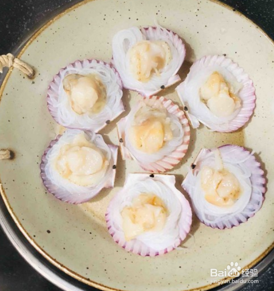 蒜蓉粉丝蒸扇贝的做法