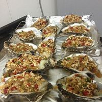 分享蒜香百味传奇烤海蛎子的做法步骤