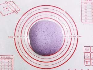 养生食补玫瑰花馒头（紫甘蓝）的做法