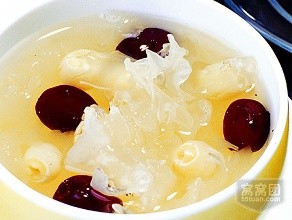 晚上睡觉出汗是怎么回事如何养生防止盗汗。