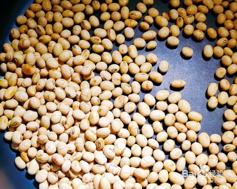 小孩子超喜欢的黄豆粉粘糯米球