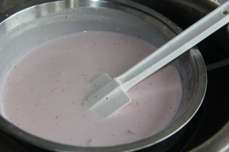 教你快速学会制作炼乳草莓布丁