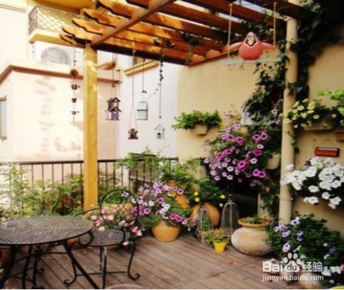 阳台装修选用防腐木有什么好处？