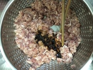 健康养生佳品小白菜木耳猪肉馅水饺