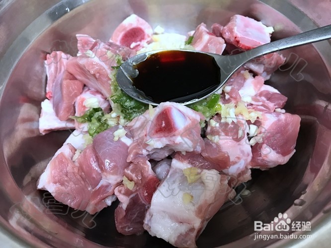 怎么做萝卜焖排骨