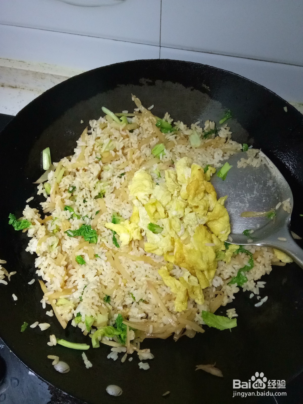 萝卜丝青菜鸡蛋炒米饭