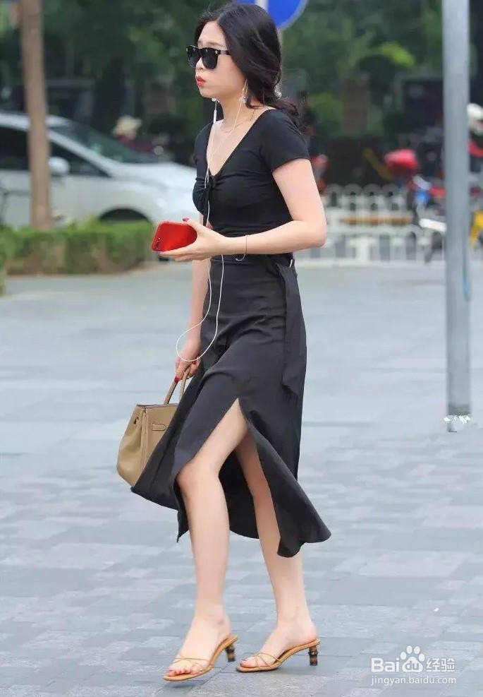 开叉裙怎么穿搭