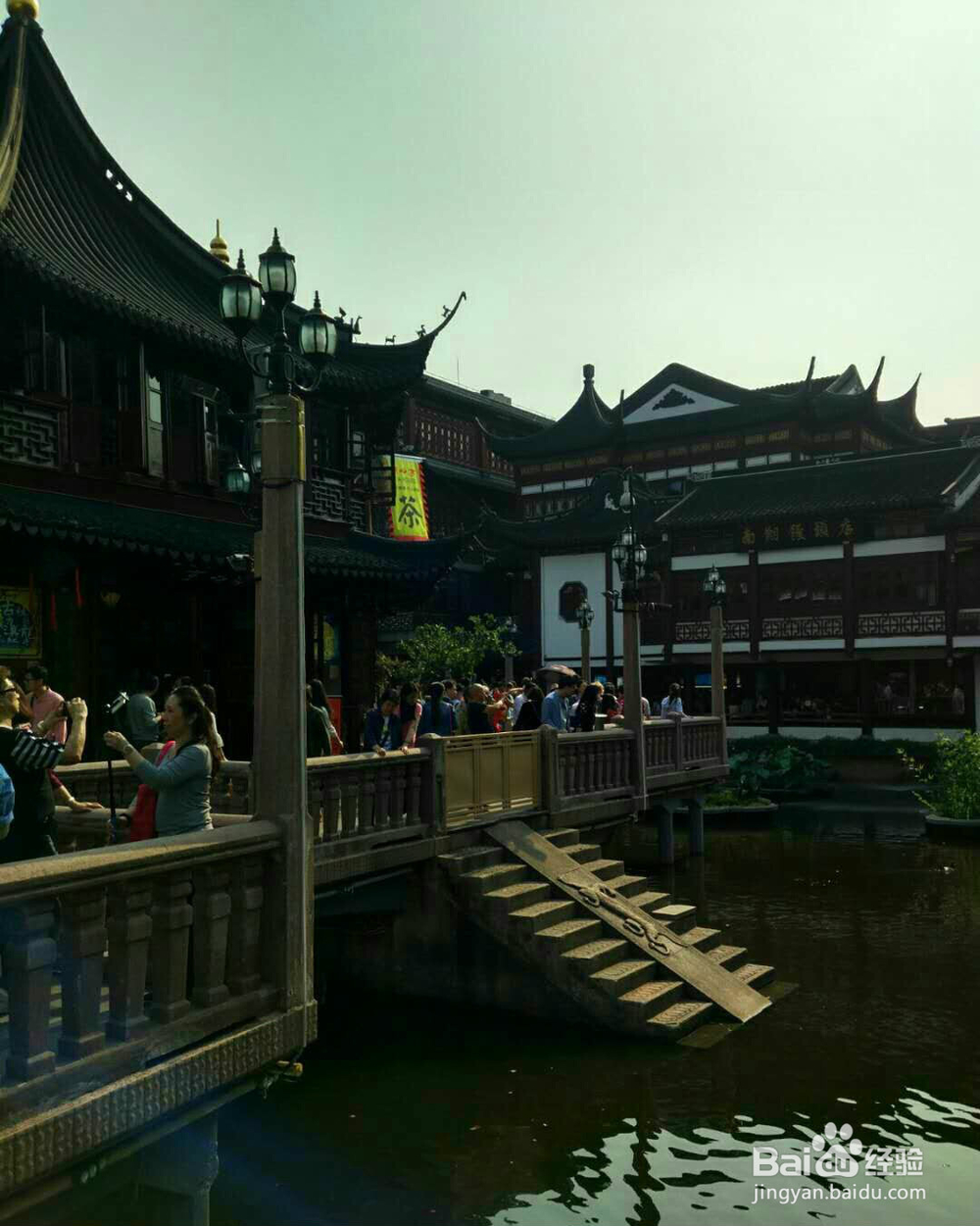 到上海没去城隍庙旅游过、等于没到过大上海哦