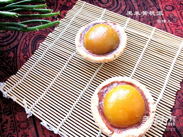 黑米黄桃派的做法