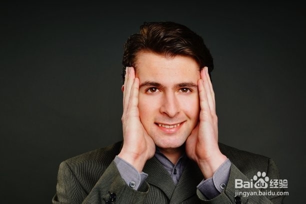 脸上长黑块怎么办