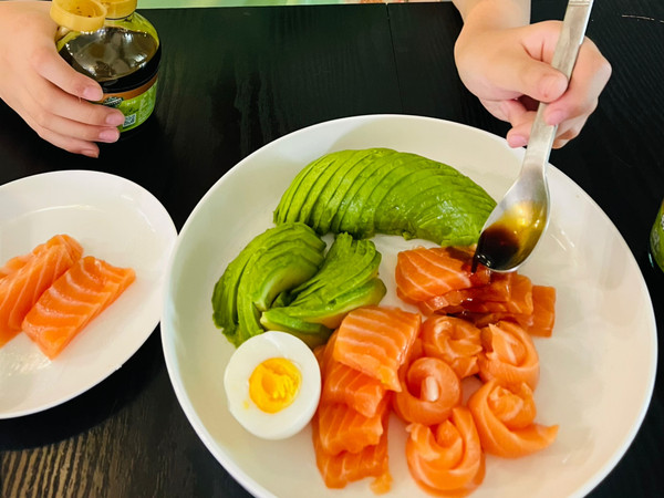 爱吃鲜汁三文牛果花