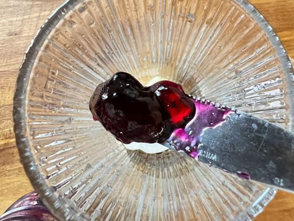 冰冰凉凉蓝莓气泡水