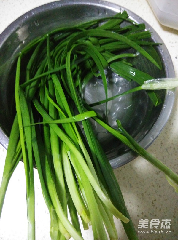 烤韭菜的家常做法