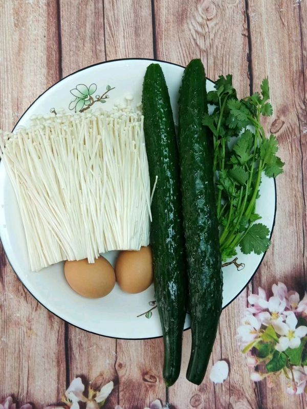 金针菇凉拌黄瓜