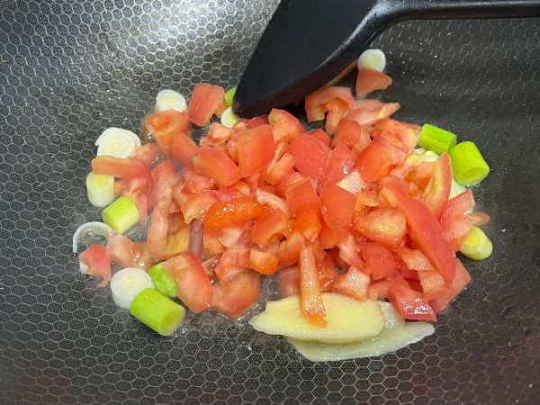 番茄香菇排骨汤