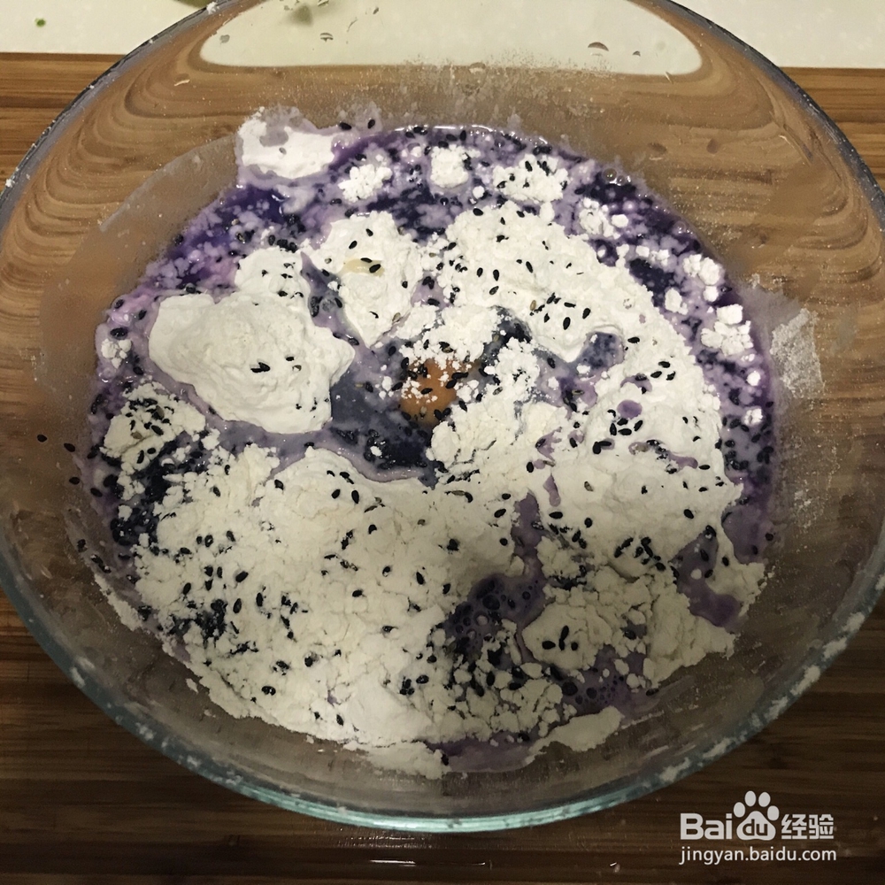 忍不住流口水的菠菜紫甘蓝饺子