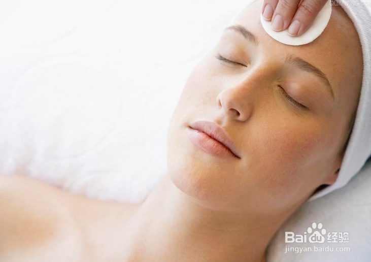 如何让肌肤保持美白远离暗黑