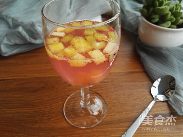 菠萝弥猴桃鸡尾酒