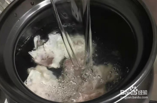 土豆淮山鸡汤该怎么做