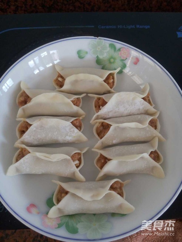 猪肉大葱水煎饺