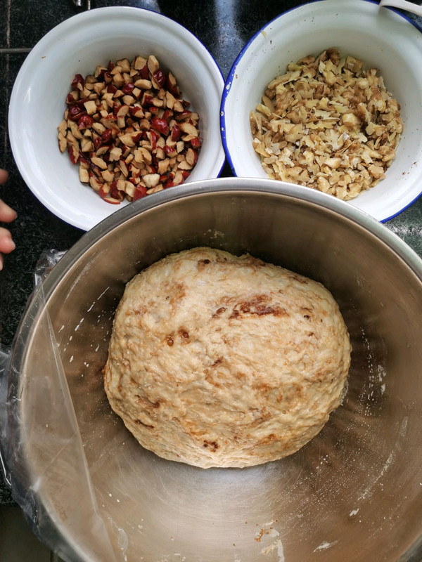 红枣核桃红糖馒头