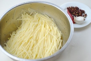 酸辣土豆条做法