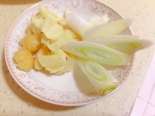 番茄浓汤牛肉米线