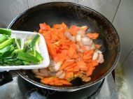 胡萝卜回锅烤肉的做法