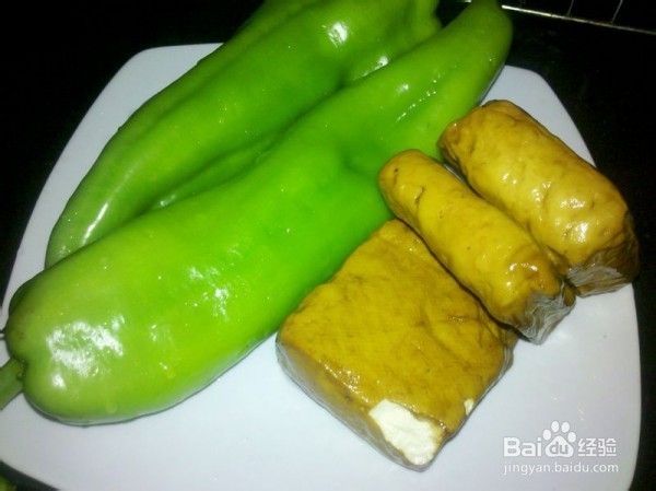 香干青椒的做法