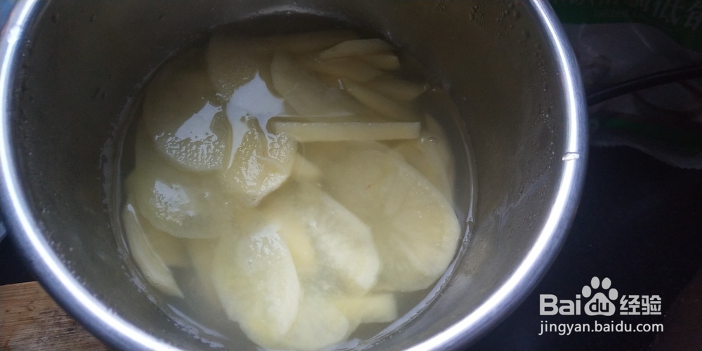 金黄香脆马铃薯片和马铃薯条的简单做法