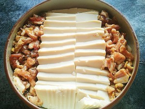 河南特色-芳华豆腐抱鸡蛋怎么做