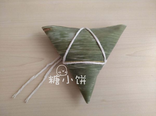 杂粮咸菜黄米粽