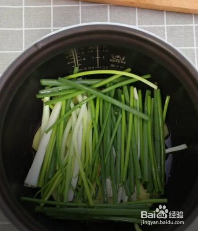 如何制作美味的奥尔良鸡腿？