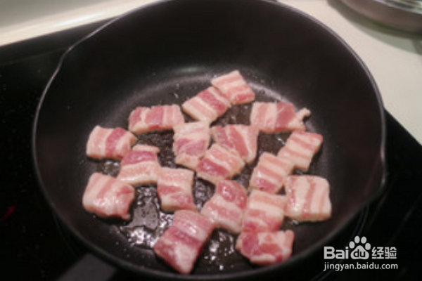 如何做美味的五花肉炒春笋