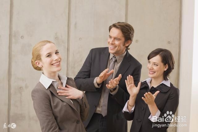 好好的，怎么会变成自己把顾客气跑了呢？