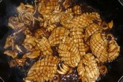 【炸酱面，花样做】酱爆鱿鱼面