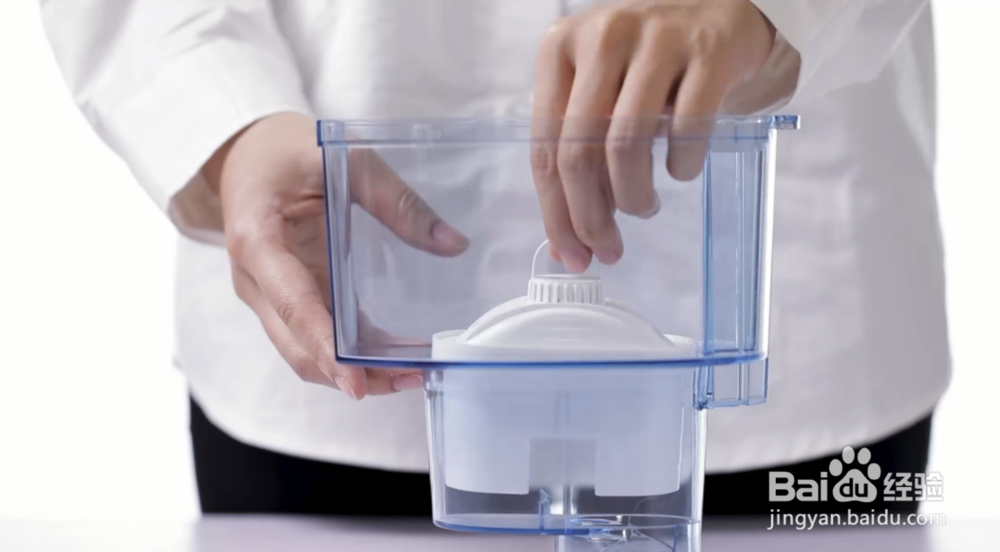 如何安装莱卡直饮净水壶