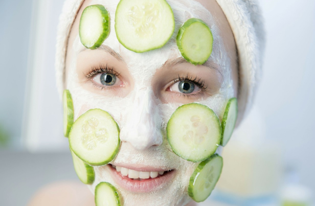 油性皮肤很油是不是缺水？需要补水吗