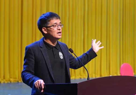 讲师和副教授哪个更厉害