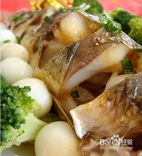 【年夜饭】年年有余黄尾鲫藏珠的做法