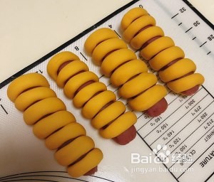 食补佳品香肠南瓜馒头卷的做法
