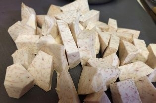 芋头焖鸡怎么做