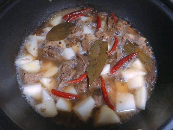 啤酒土豆炖牛腩